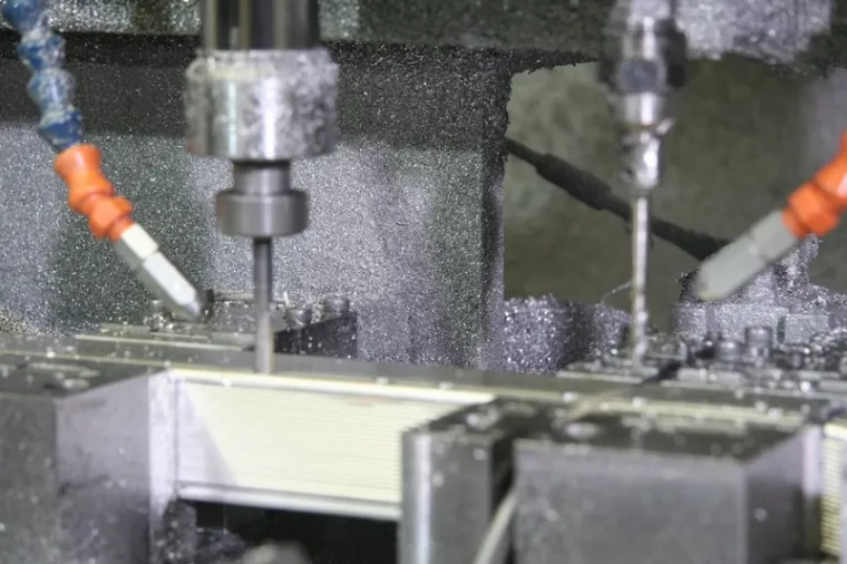 Nos moyens de production de profilés, Lagrave, Ets F. MORTELETTE